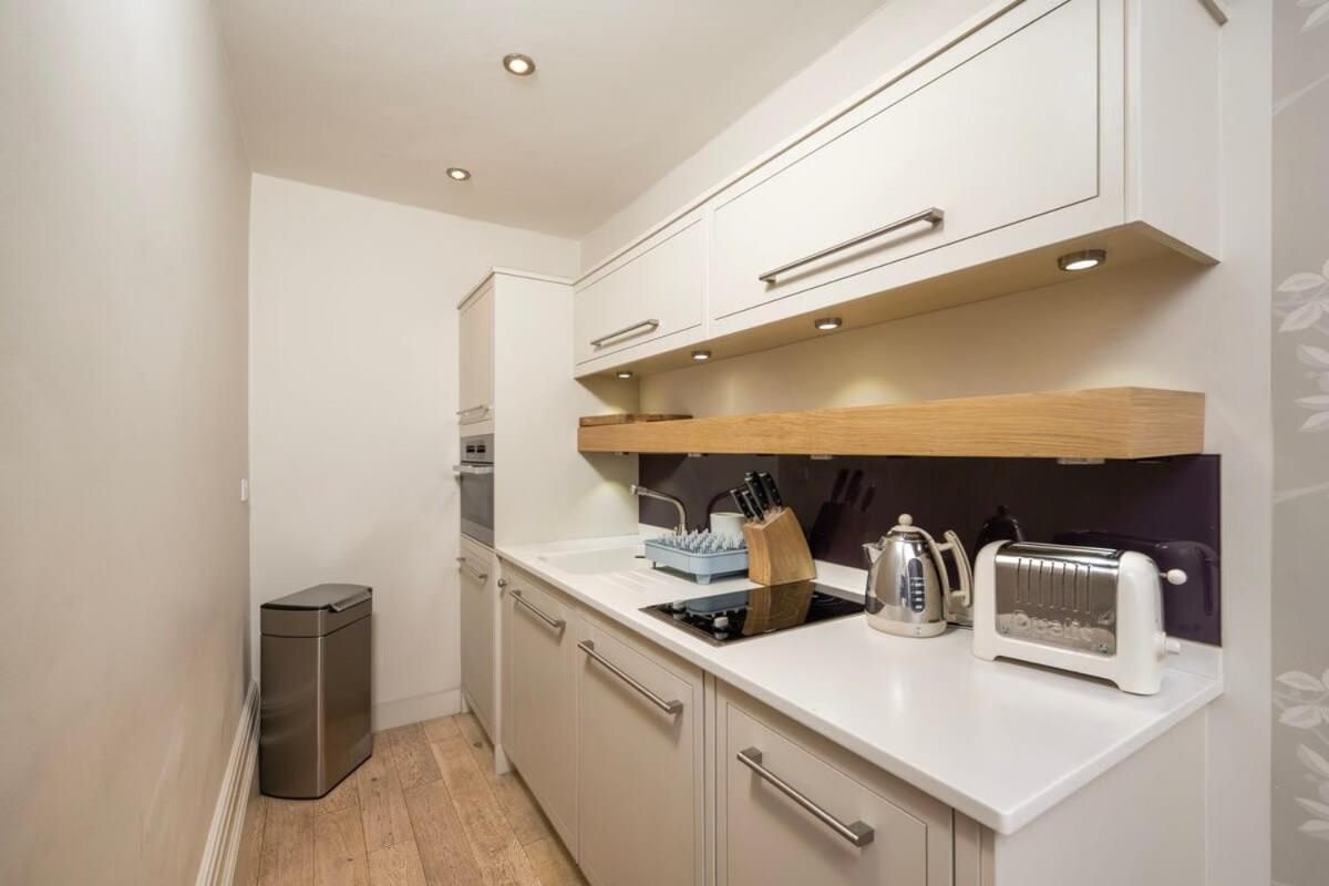 Charming Chelsea Studio Your Cozy Urban Retreat Londra Esterno foto